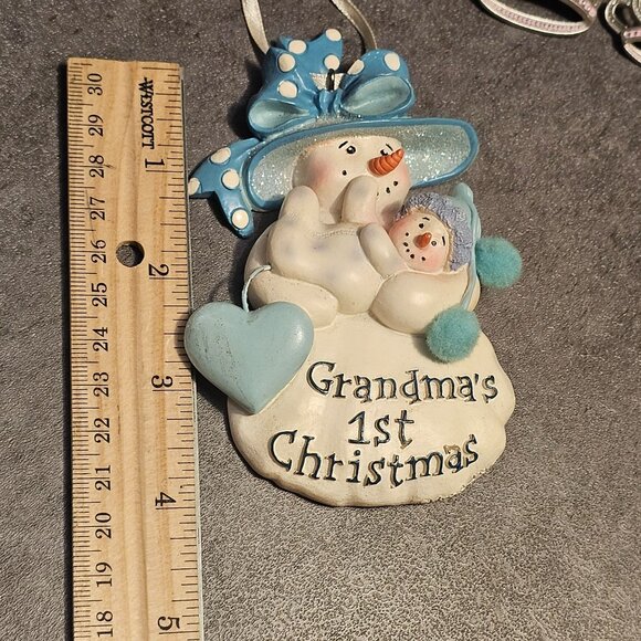 Lot of 6 Family-Themed Christmas Ornaments Mom Grandma Dad Brother Daughter - Picture 10 of 11